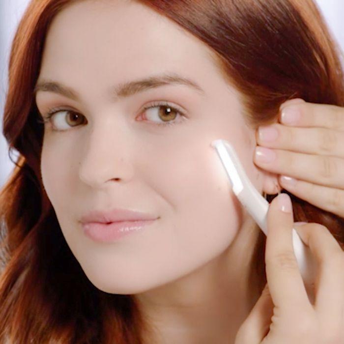 لمسة نهائية من Dermaplane - احصلي على توهج مشرق وشبابي